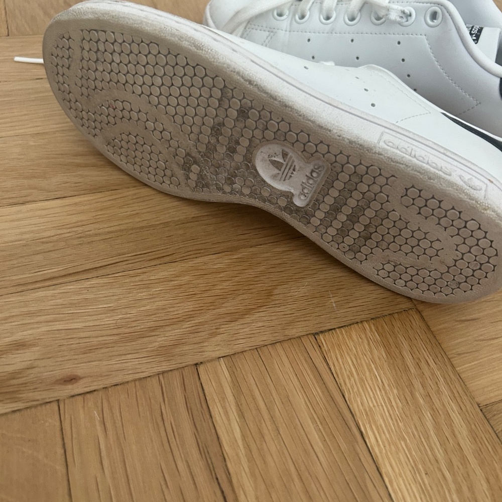 Stan Smith Sneakers - Picture 4 of 5